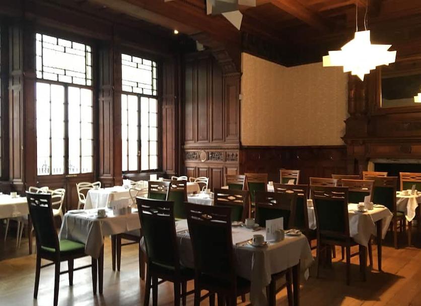 Restaurant Photo