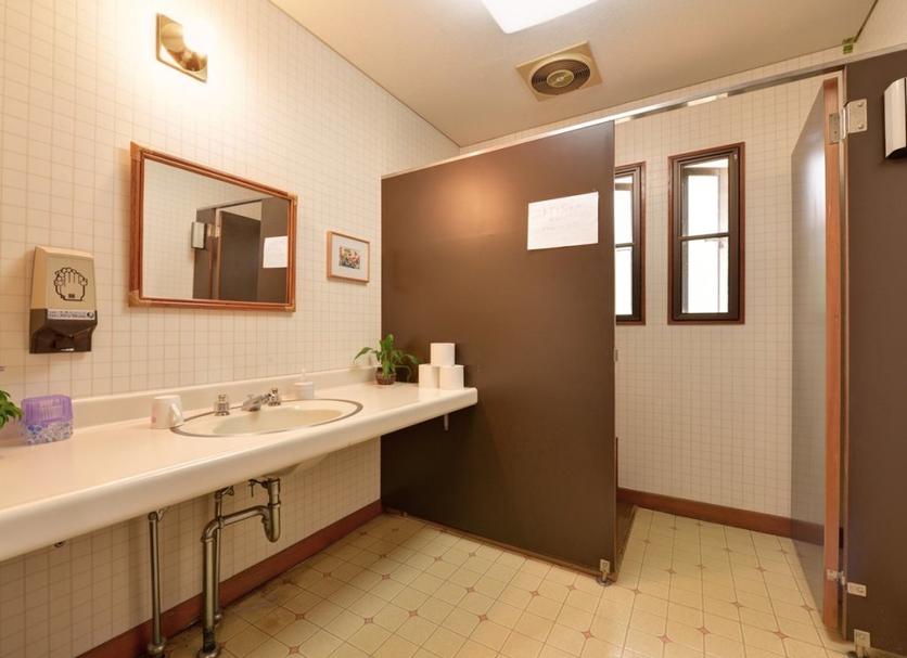 Bathroom Photo