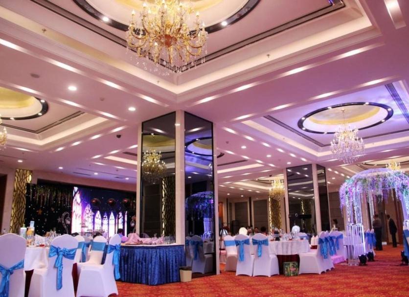 Banquet hall Photo