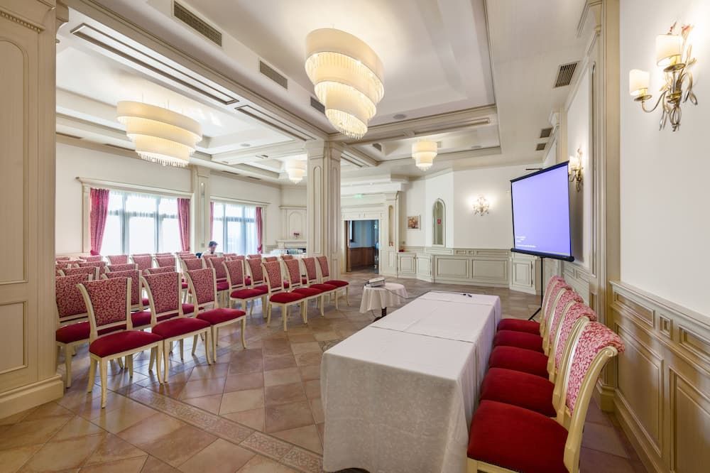 Conference room Photo