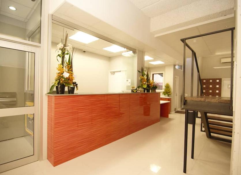 Front desk Photo