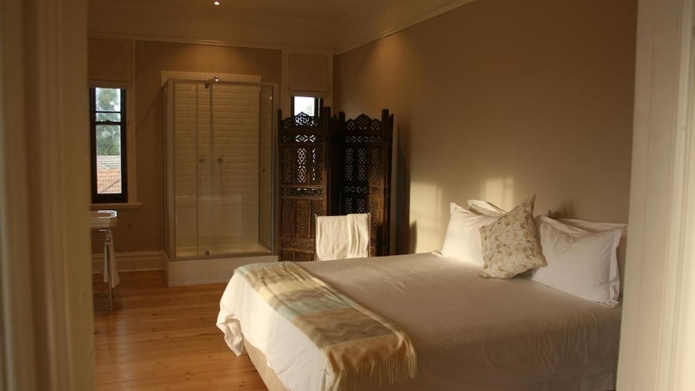 Reading House Guest House