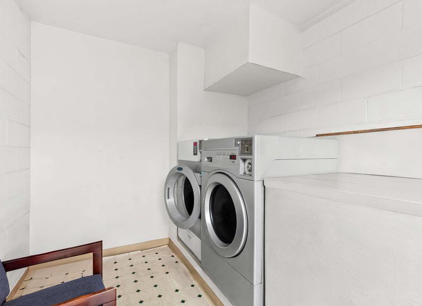 Laundry facility Photo