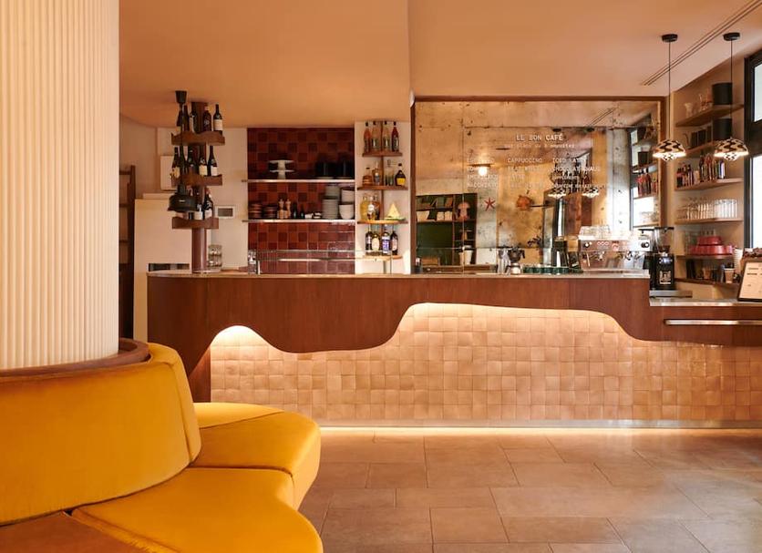 Bar Photo