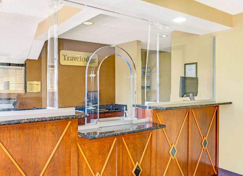 Front desk Photo