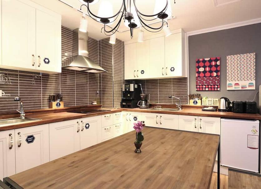Kitchen Photo