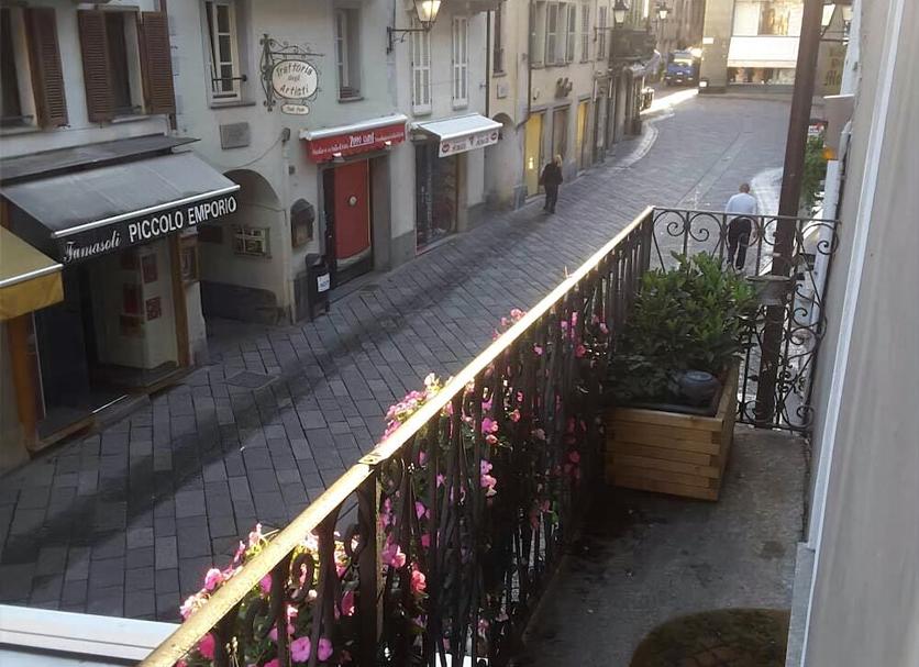 Balcony Photo