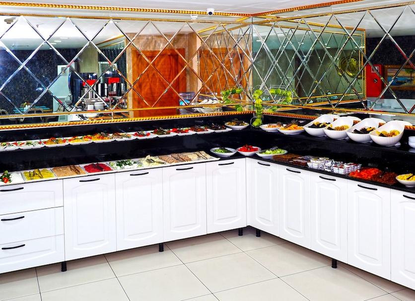 Buffet Photo