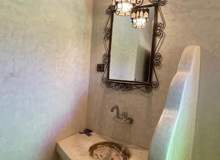 Bathroom Photo