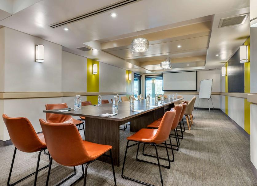 Conference room Photo