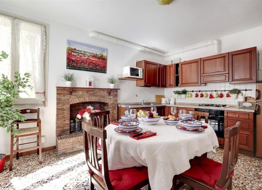 Dining room Photo