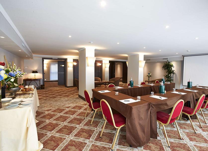 Conference room Photo
