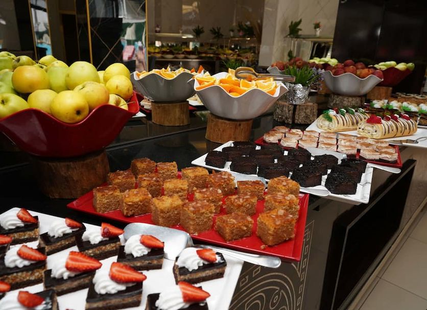 Buffet Photo