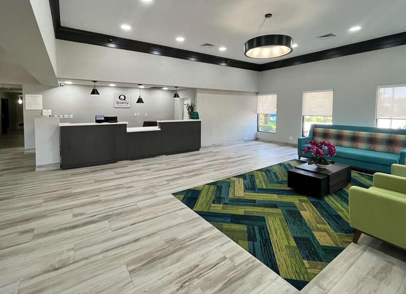 Front desk Photo