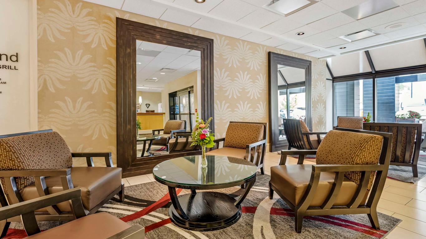 Best Western Plus InnTowner Madison