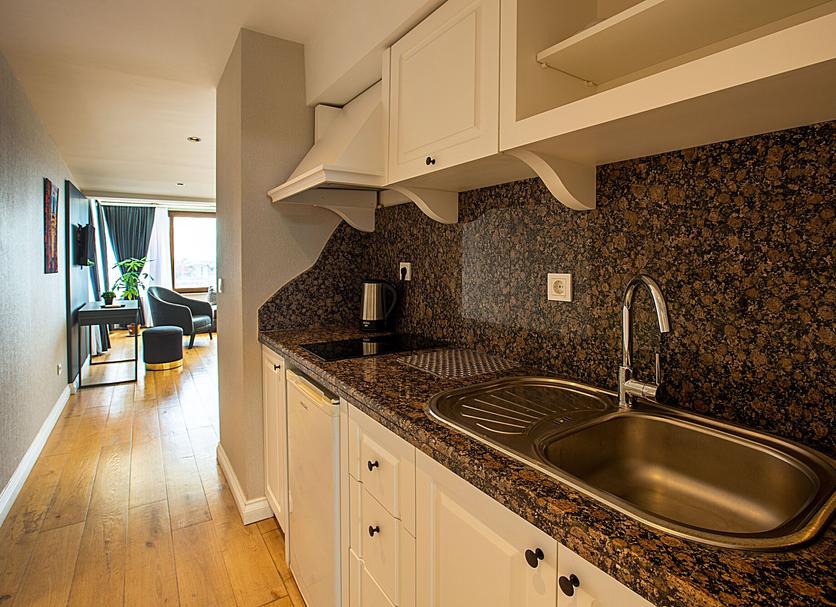 Kitchen Photo