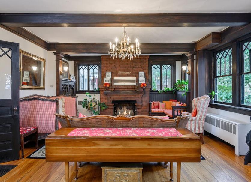 Dining room Photo