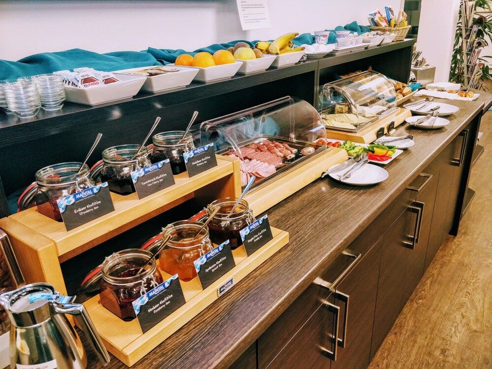 Buffet Photo