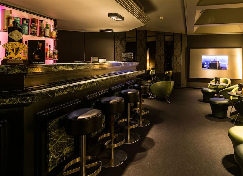 Bar Photo