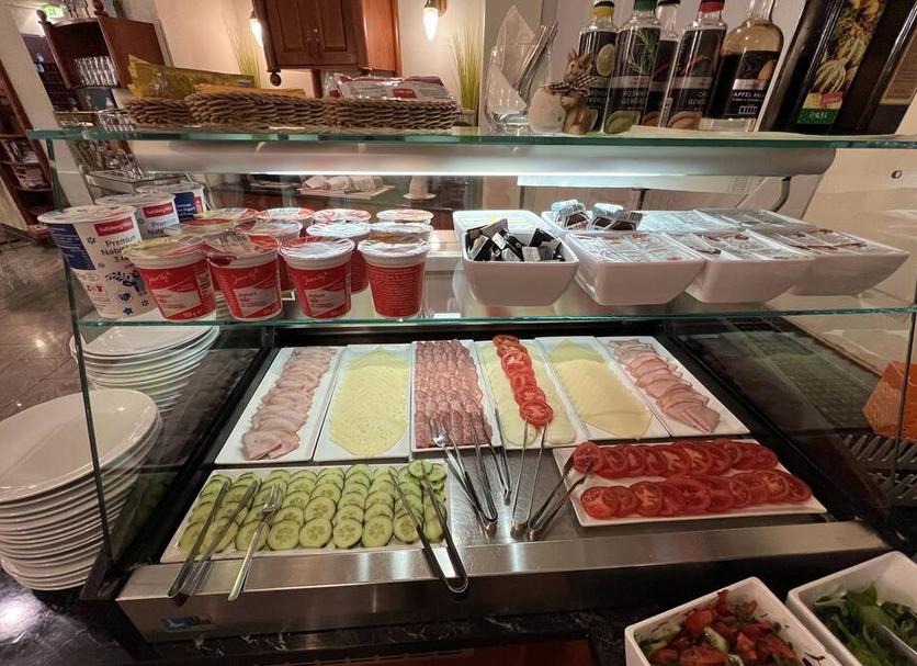 Buffet Photo