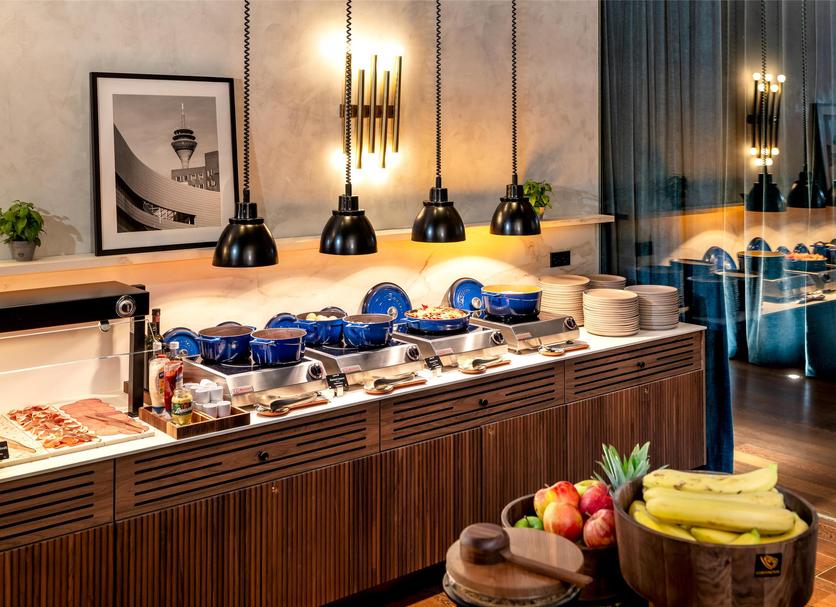 Buffet Photo