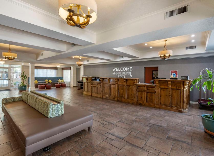 Front desk Photo