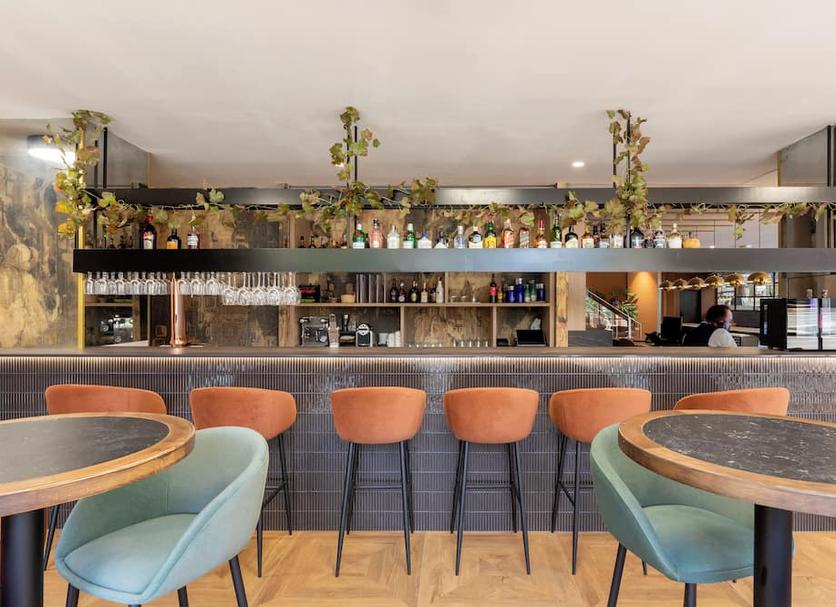 Bar Photo