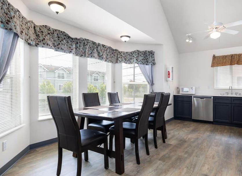Dining room Photo
