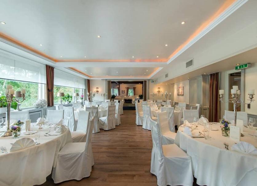 Banquet hall Photo