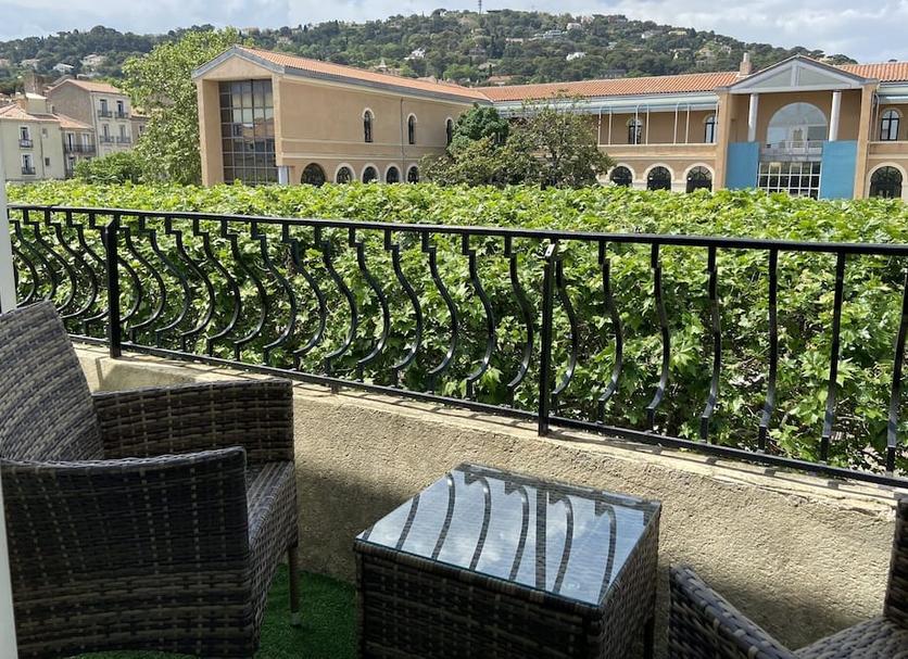 Balcony Photo