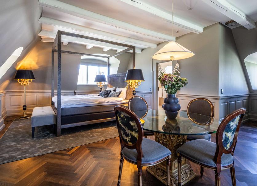 Bedroom Photo