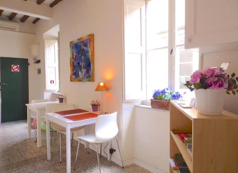 Dining room Photo