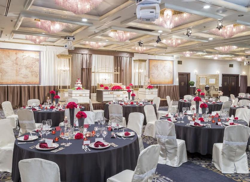 Banquet hall Photo