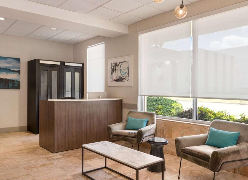 Front desk Photo