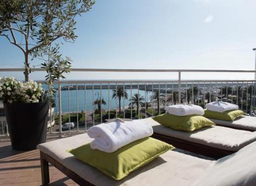 Balcony Photo