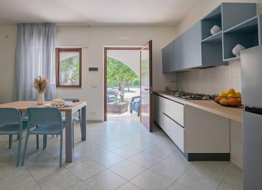 Dining room Photo