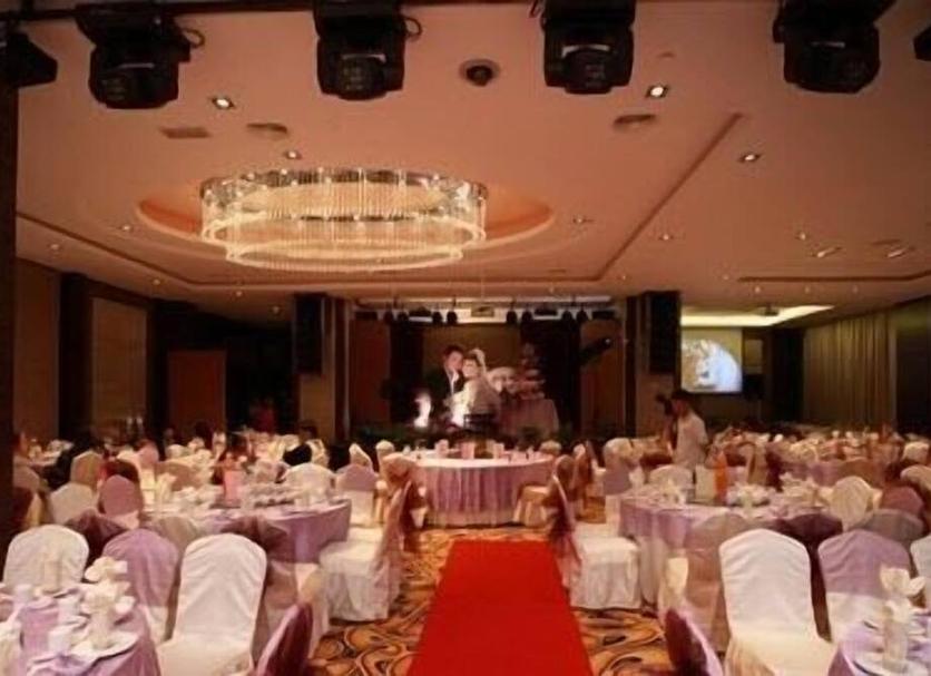 Banquet hall Photo