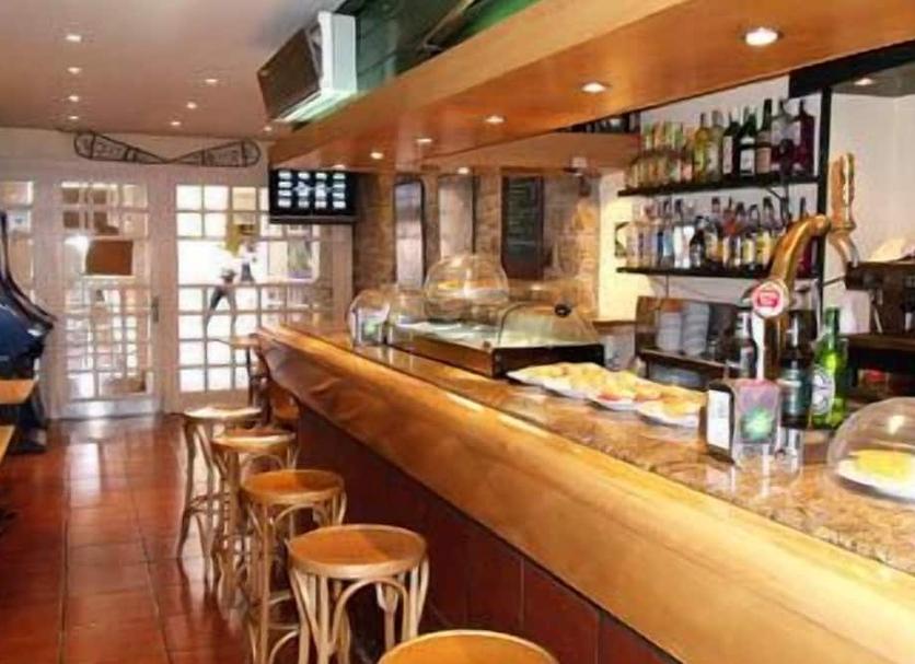 Bar Photo
