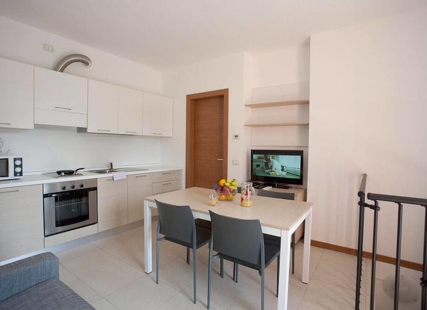 Kitchen Photo
