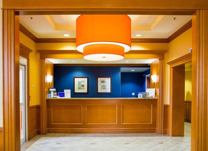 Front desk Photo