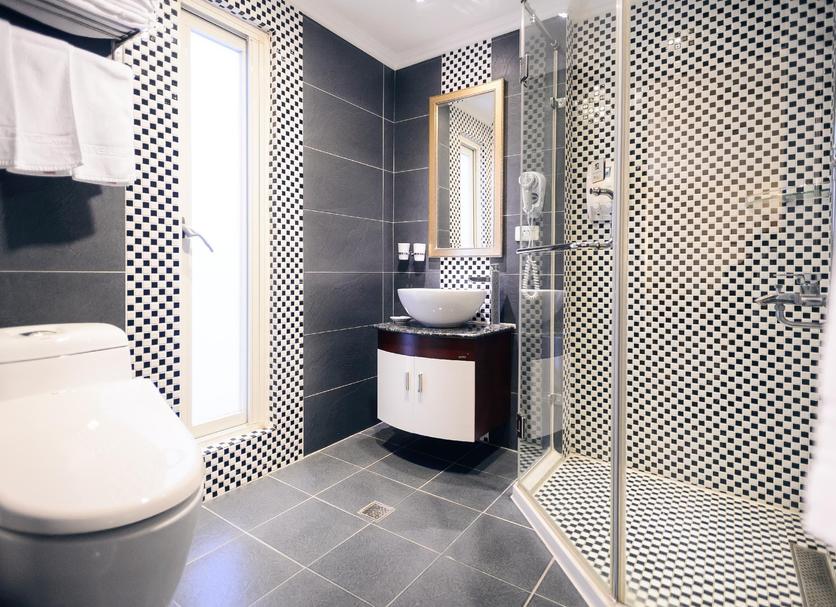 Bathroom Photo