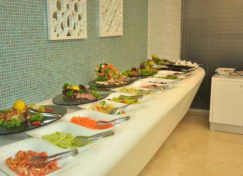 Buffet Photo