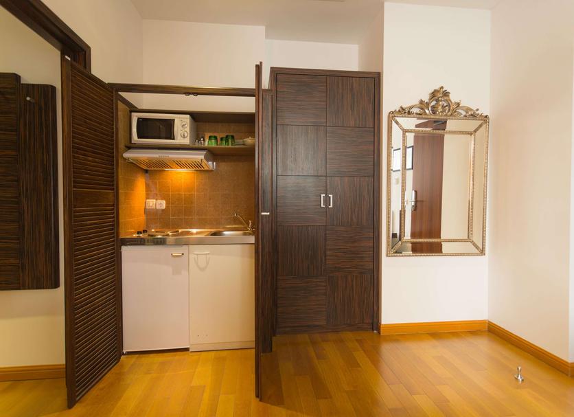 Kitchen Photo