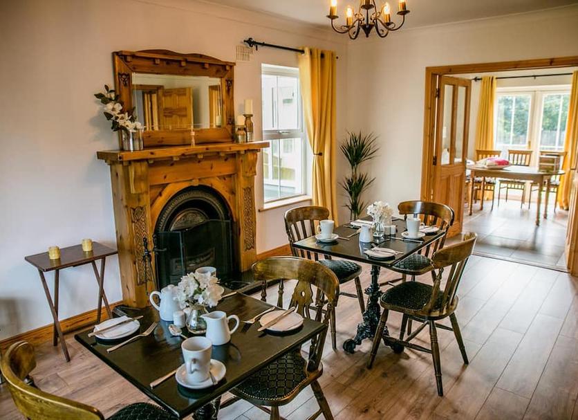 Dining room Photo