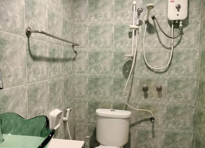 Bathroom Photo
