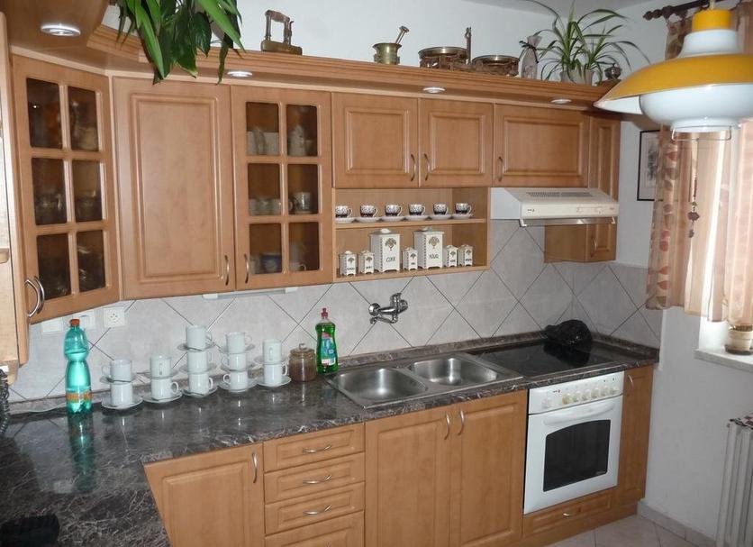 Kitchen Photo