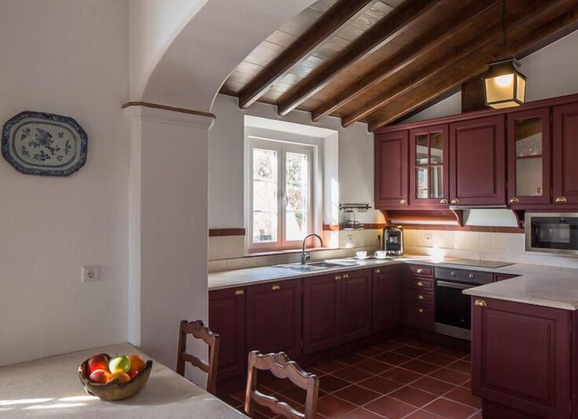 Kitchen Photo