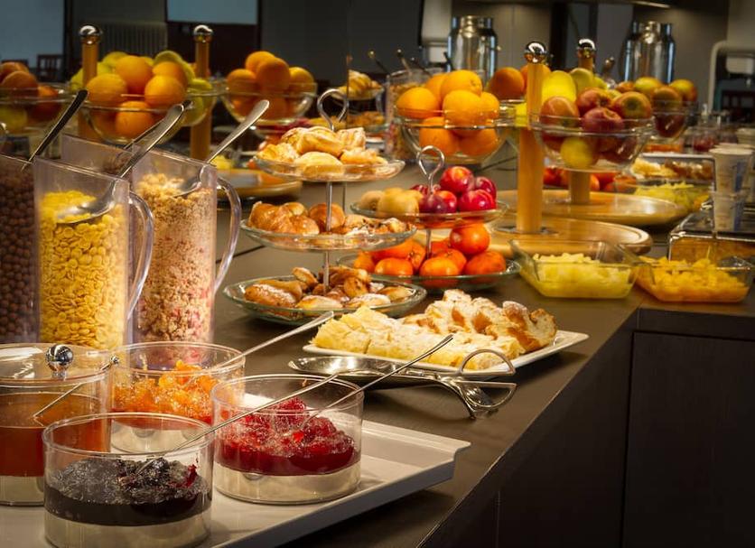 Buffet Photo