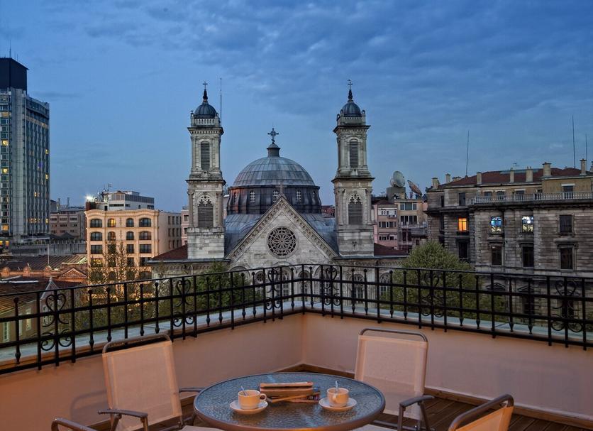 Balcony Photo
