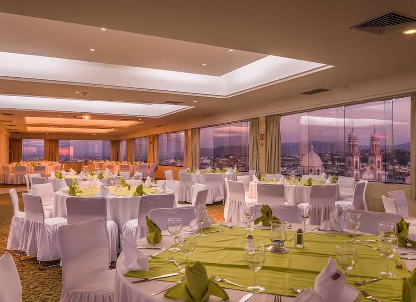 Banquet hall Photo